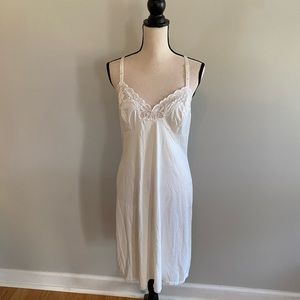 Vintage Val Mode 50’s Full Slip Cream Lace Nightgown Lingerie Women’s size 36